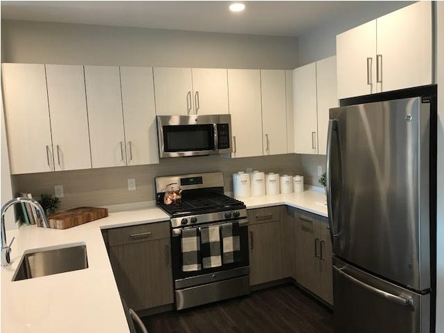 Kitchen Cabinet Outlet Commercial Projects